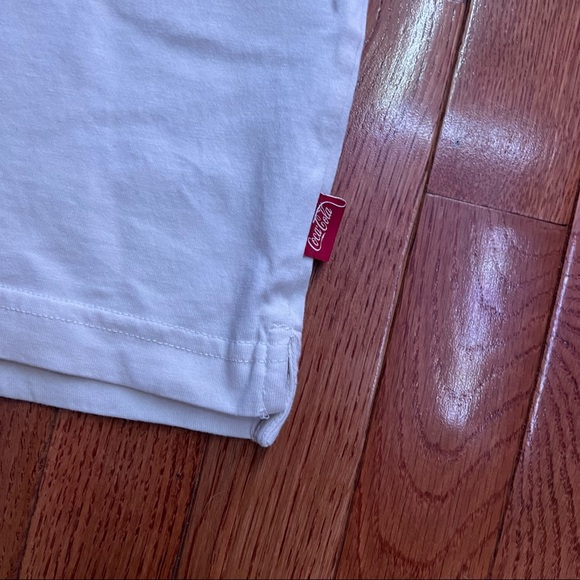 Kith coca cola tshirt - Picture 4 of 6